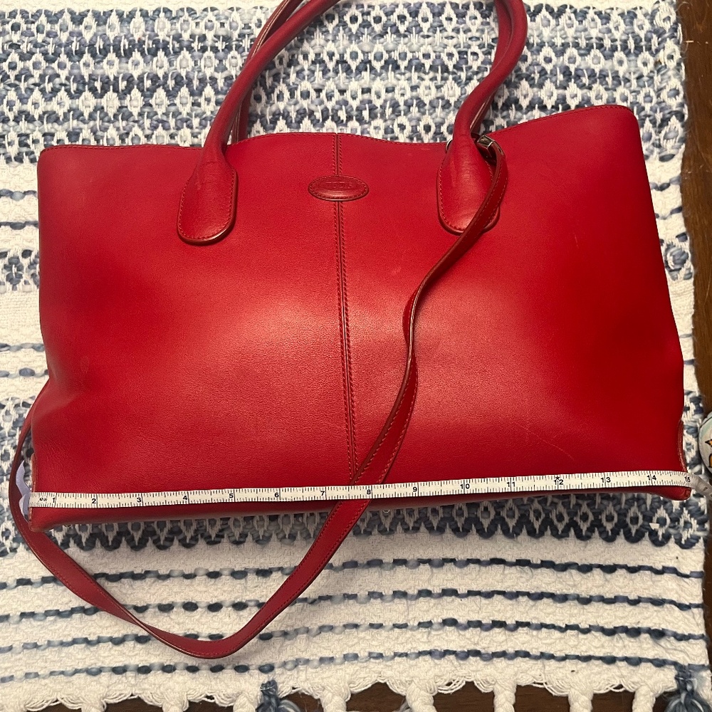 Tod’s red leather bag - Picture 5 of 12